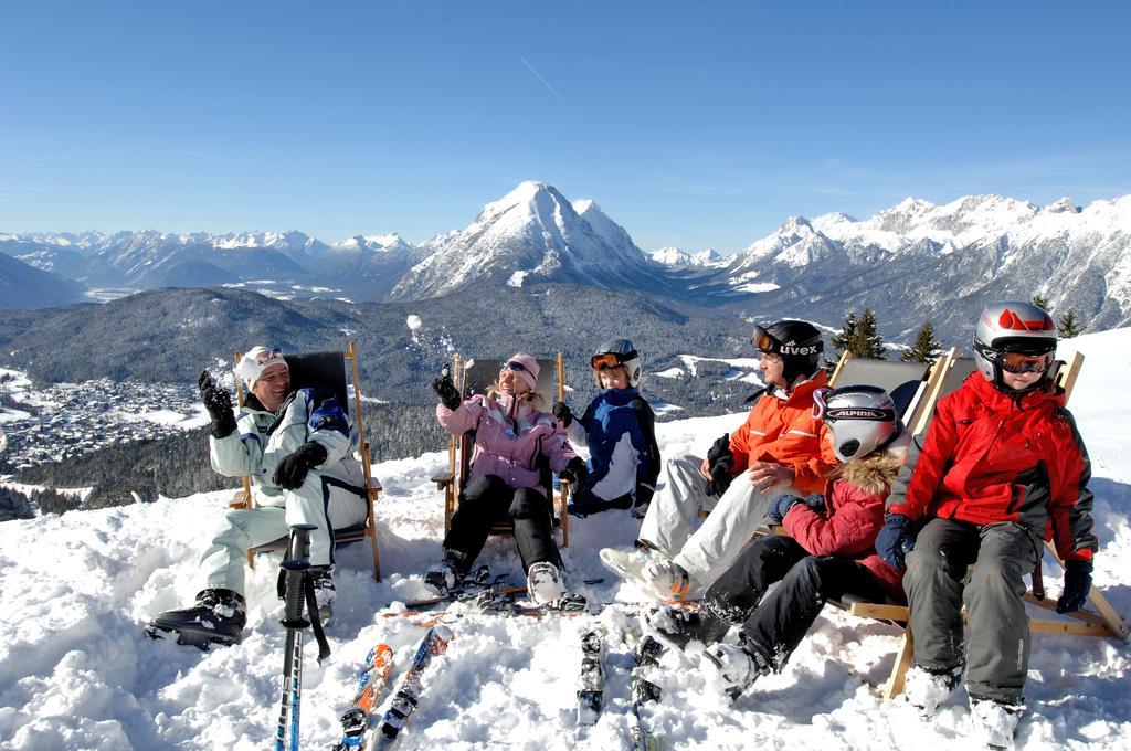 Hotel Laerchenhof Natur Seefeld in Tirol Bilik gambar