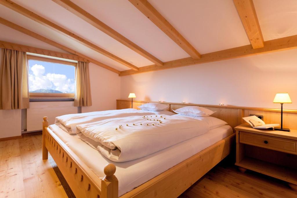Hotel Laerchenhof Natur Seefeld in Tirol Bilik gambar