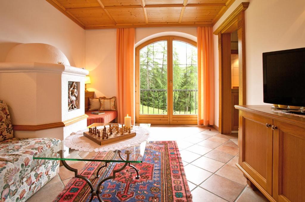 Hotel Laerchenhof Natur Seefeld in Tirol Bilik gambar